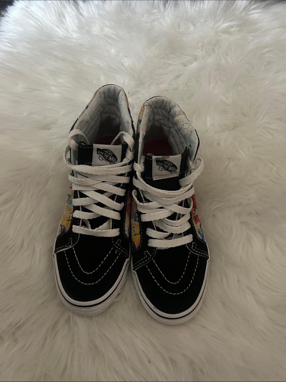 Women Disney princess high top vans size 7